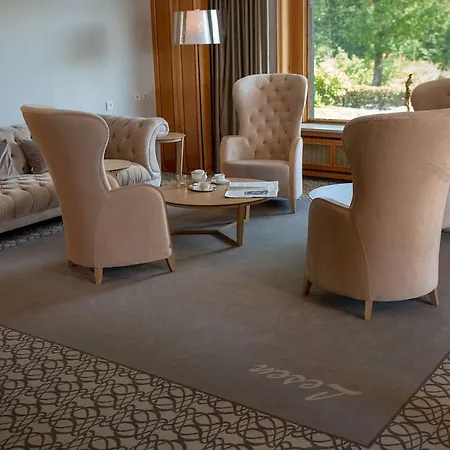 Berghotel Hoher Knochen - Ruhe & Natur فندق